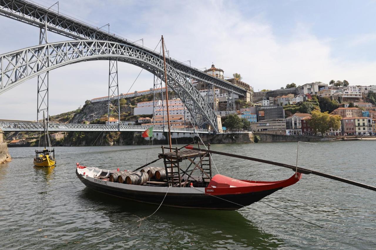 Flh With Balcony * Oporto
