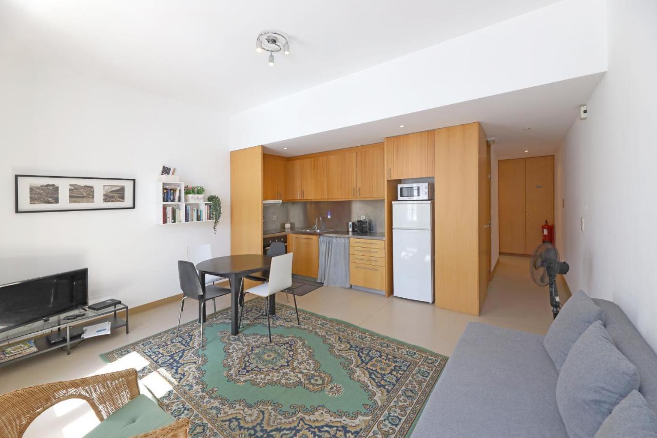 Flh With Balcony Apartament *